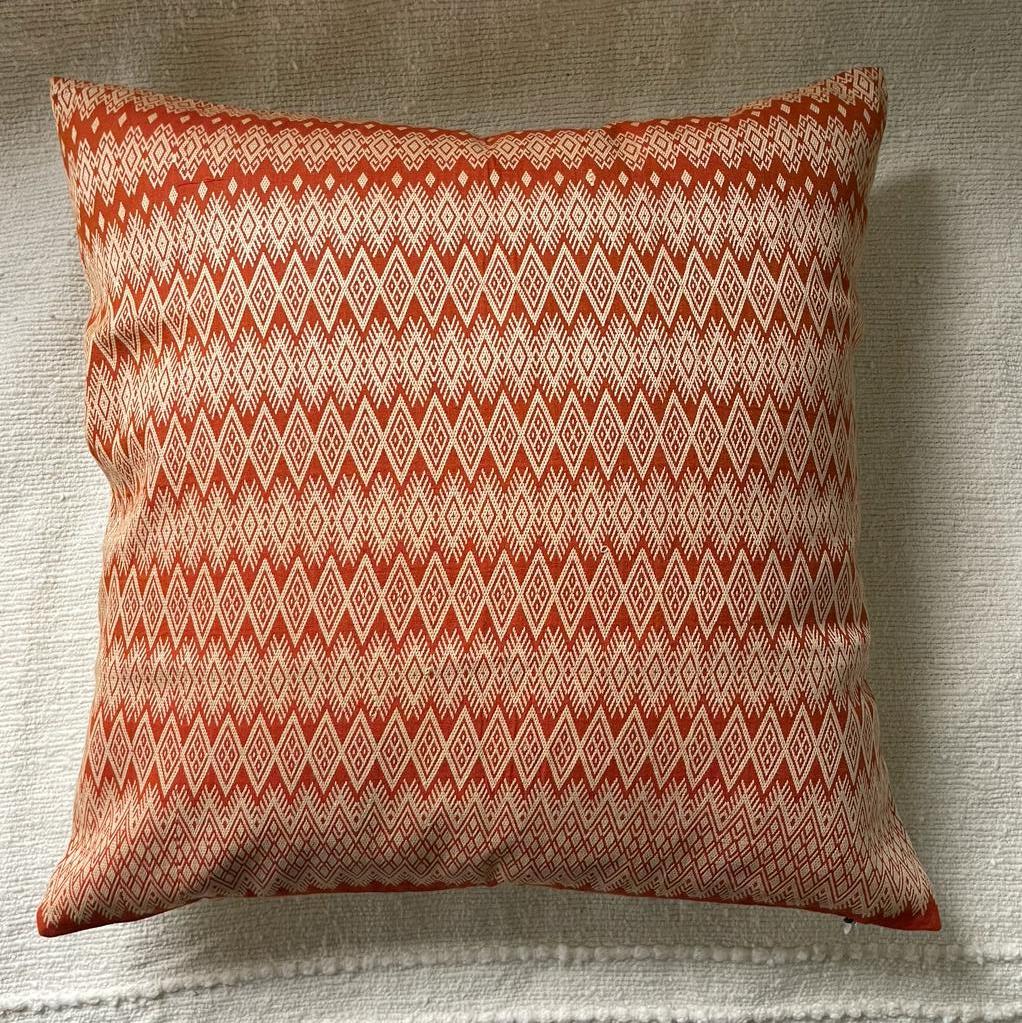 Coussin Kachin orange et beige